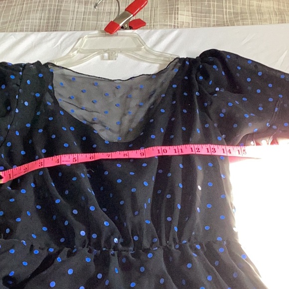 Vintage cocktail length dress by Zarnett of Toronto. - Picture 11 of 14